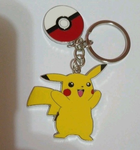 Metal Enamel Pokemon Pikachu And Pokeball Keychain