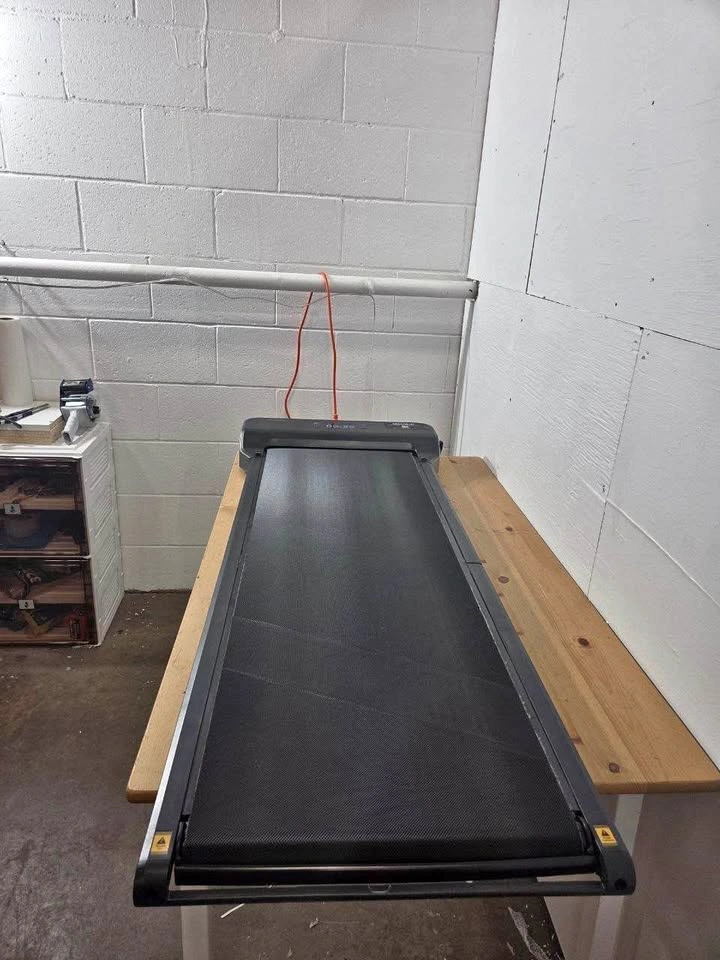 WALKINGPAD Foldable Under Desk Treadmill – New