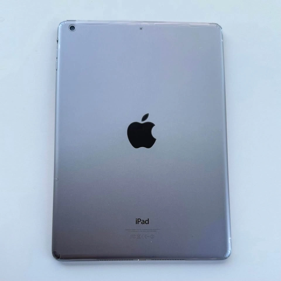 Apple iPad Air (32GB / Wi-Fi) - Mint Condition + Magnetic Case - photo 2