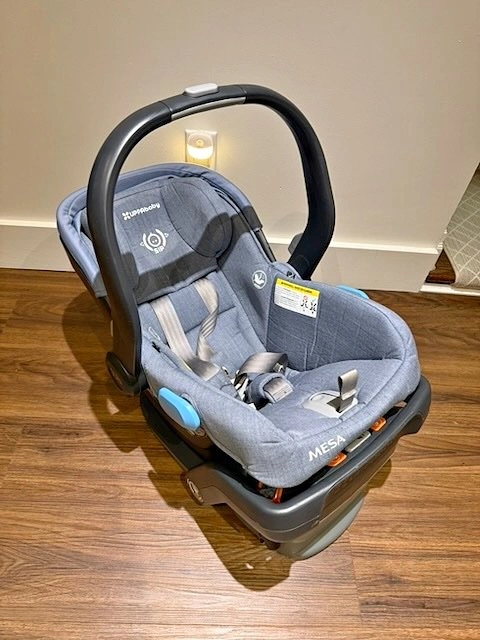 Uppababy Mesa Car Seat and Base with Infant Insert
