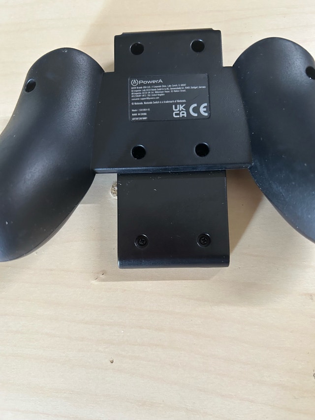 PowerA Comfort Grip Controller Holder for Nintendo Switch - photo 3