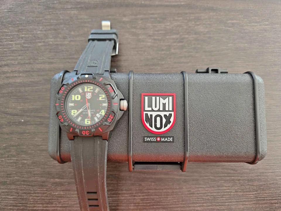 Luminox 0215.SL Sentry Black And Red Dial Watch