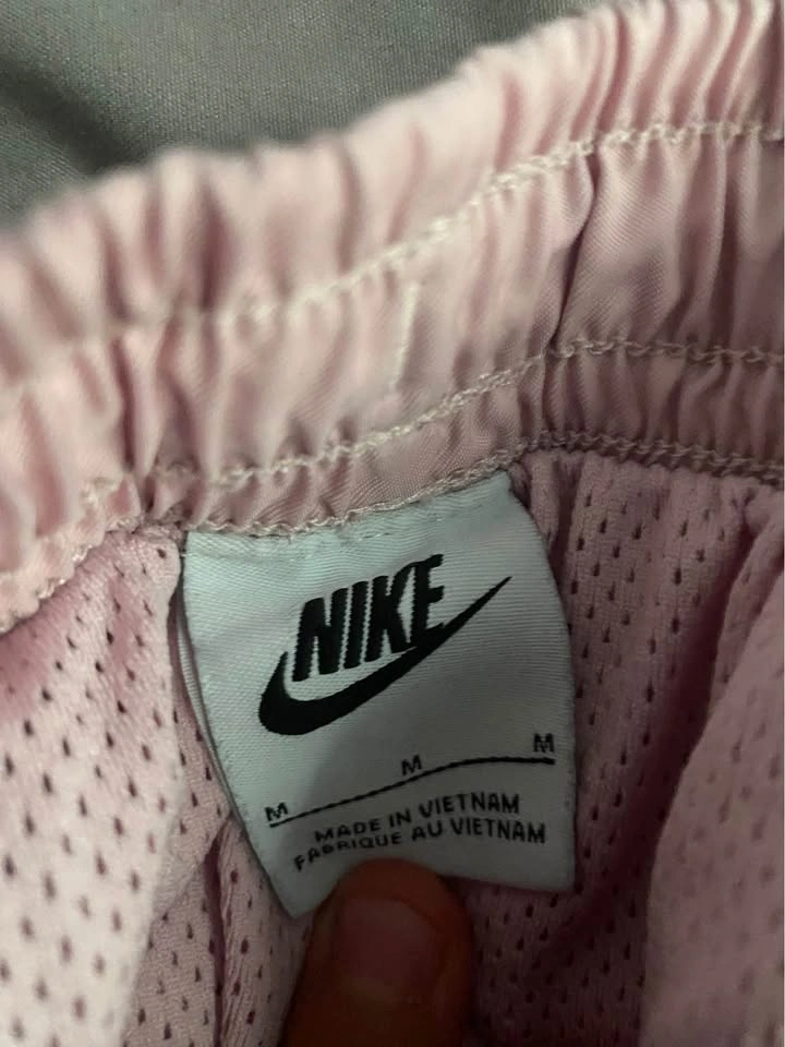 nike pink shorts - photo 3