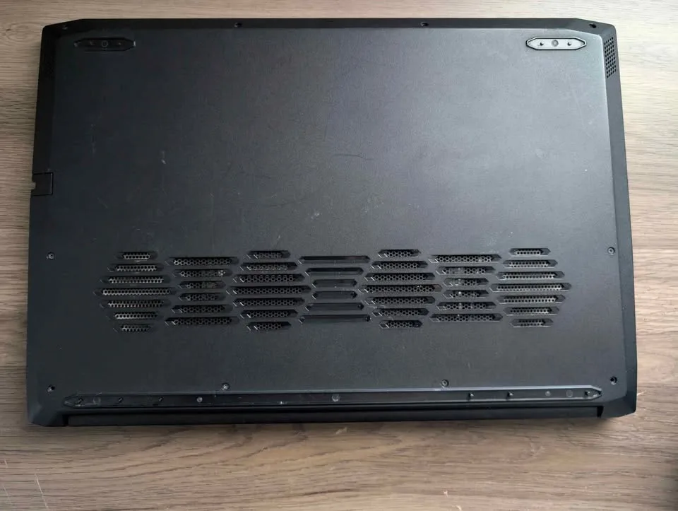 Lenovo IdeaPad Gaming - Ryzen 7, RTX 3050, 32GB RAM image indicator(4)