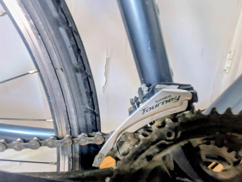 Giant Escape Hybrid Bike - photo 3