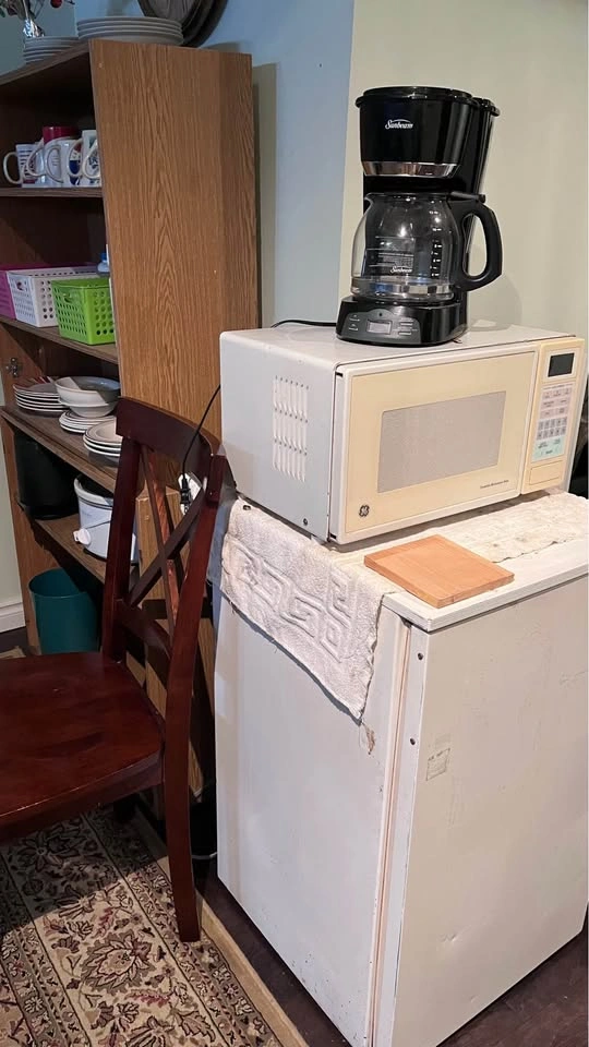 Basement studio for Sept / October rental - photo 4