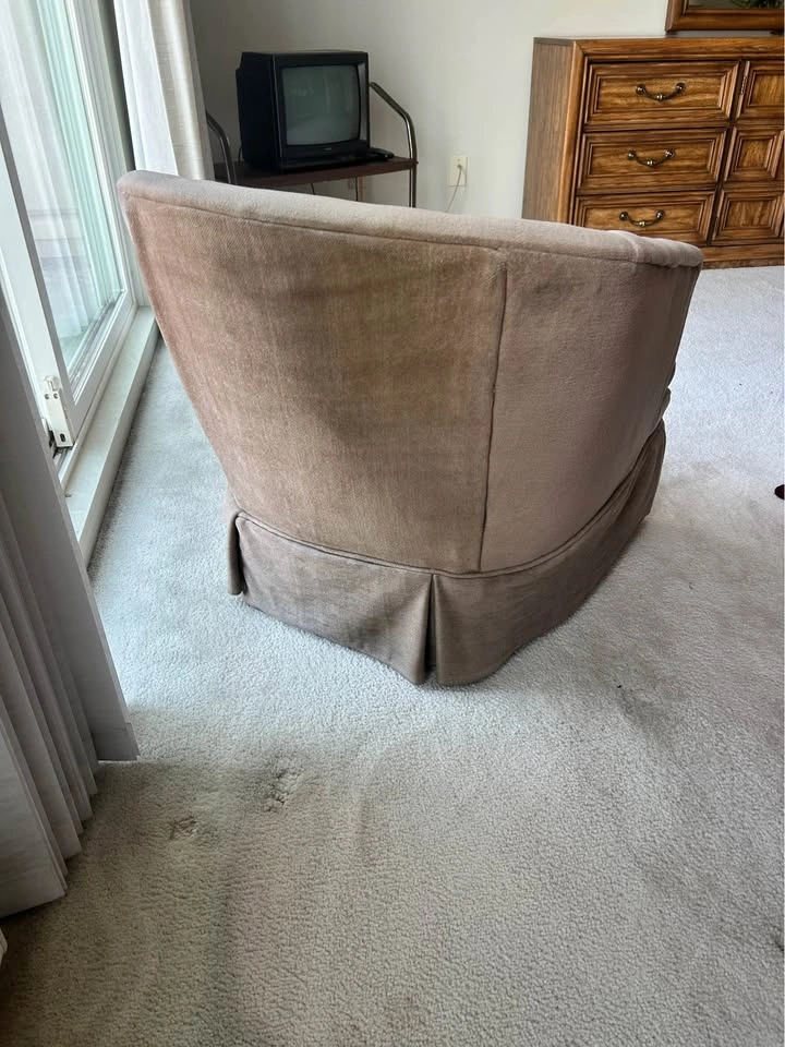Free club chair - photo 2