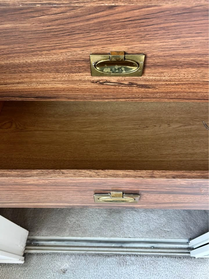 Free dresser - photo 2