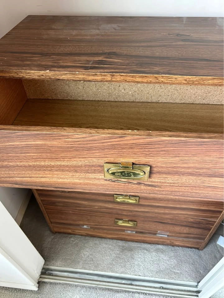 Free dresser - photo 4