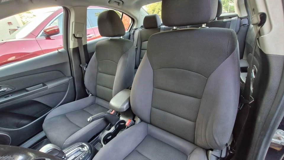 2013 Chevrolet Cruze - photo 4