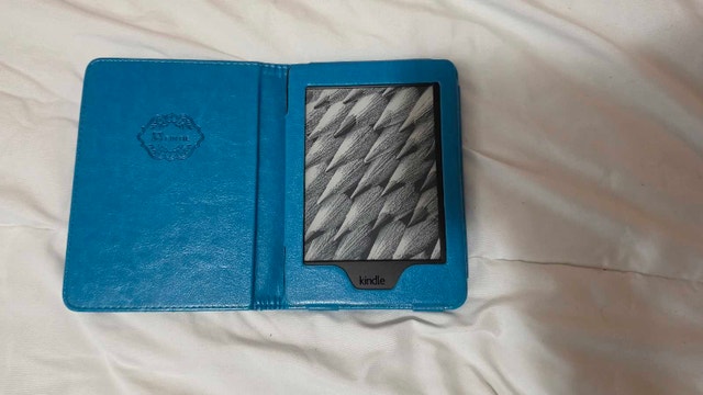 Amazon Kindle Paperwhite 7th Gen - photo 3