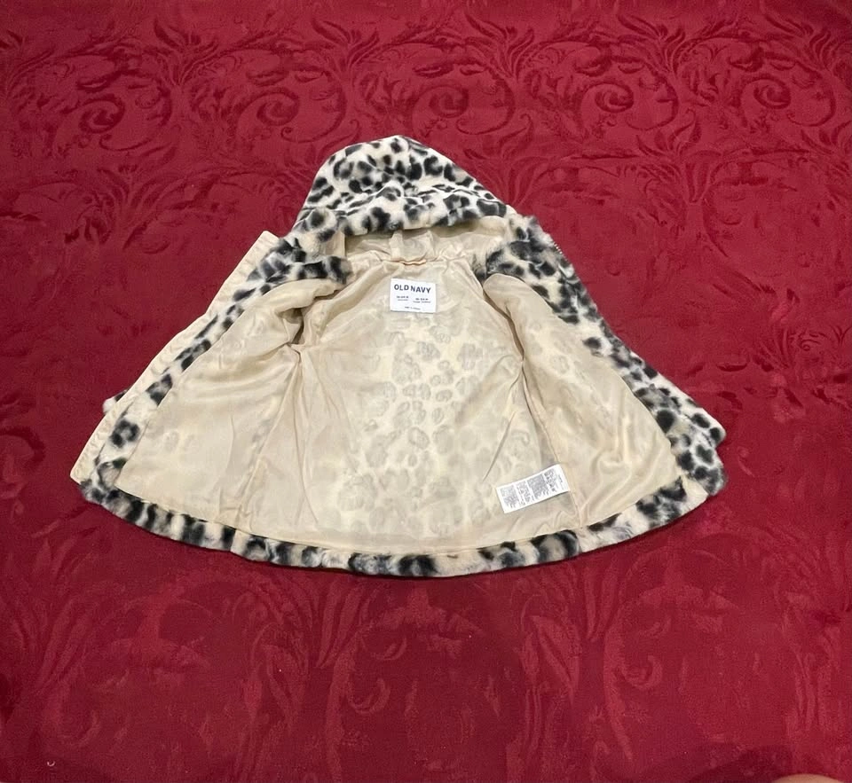 NEW Old Navy Faux-Fur Hooded Jacket : 18m - 24m - photo 2