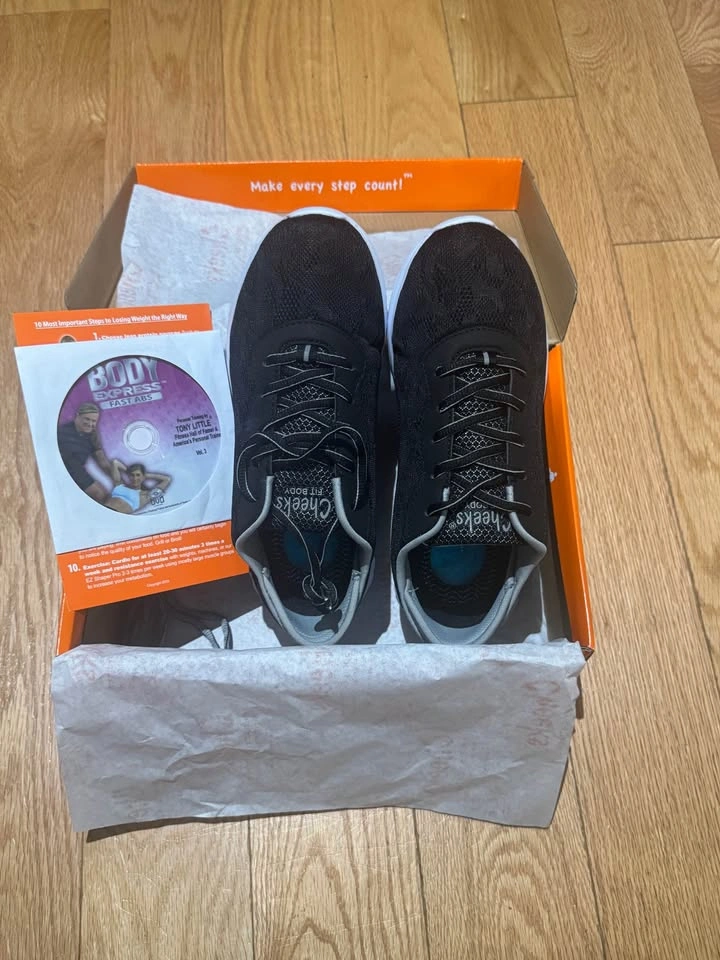 CHEEKS New Women’s Multi Sport Gel Trainer Shoes - SIZE 8W - photo 3