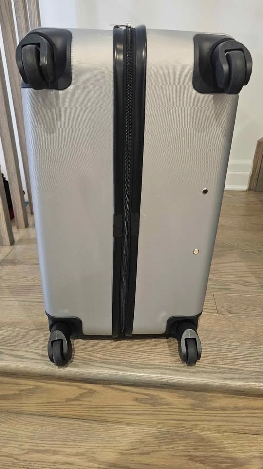 XL (34 inch) hardshell suitcase - photo 3