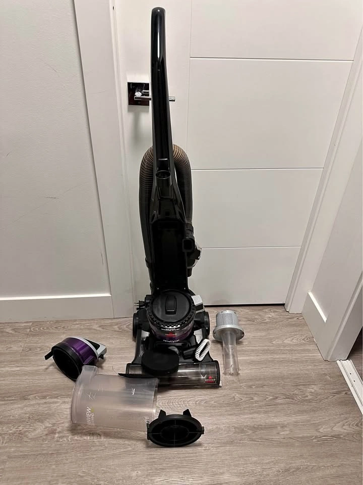 BISSELL CleanView Swivel Upright Vacuum Cleaner