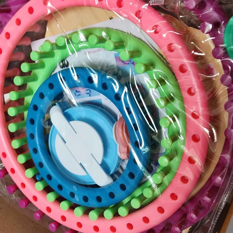 New Knitting loom set - photo 4