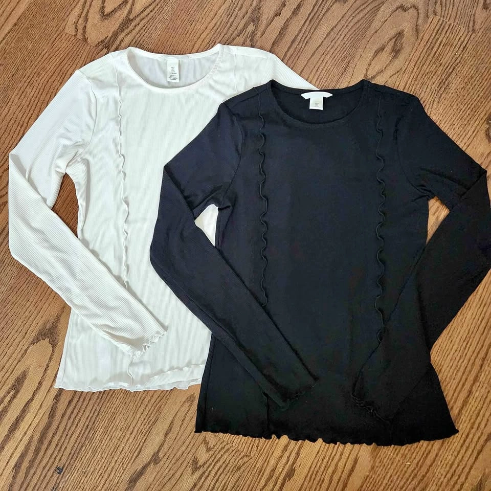 H&M 2 Ribbed Long Sleeve Tops Size Small