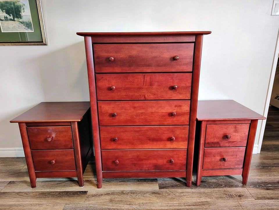 Solid Wood Dresser and Matching Side Tables (Near mint condition