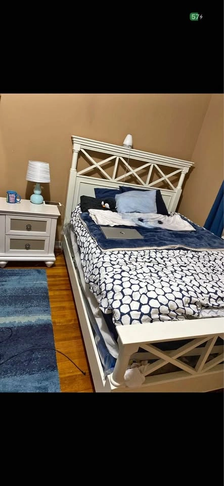 Queen Size Bedroom Set