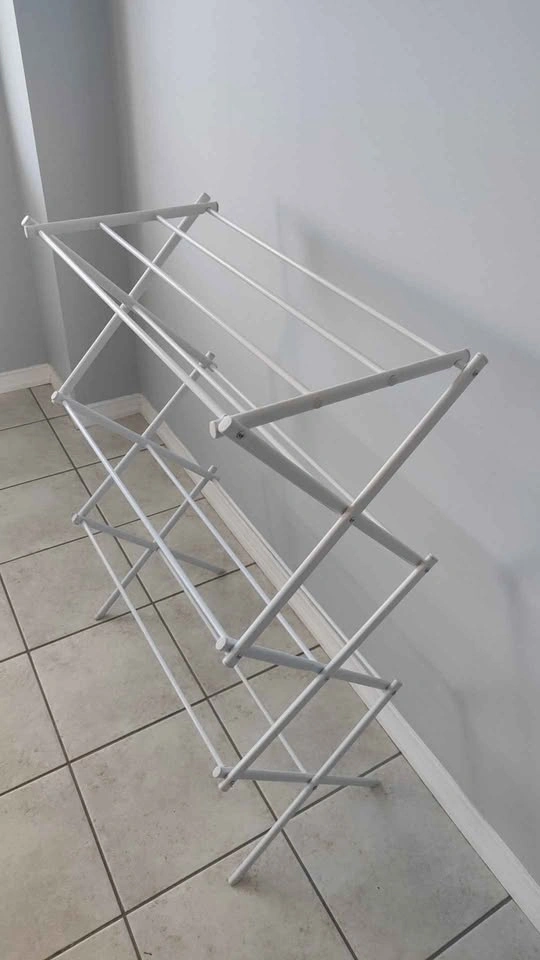Foldable clothes hanger - photo 2