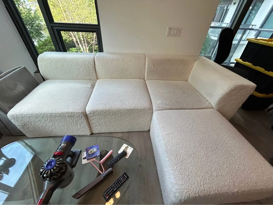 Cozey Atmosphere Couch + Ottoman - photo 2