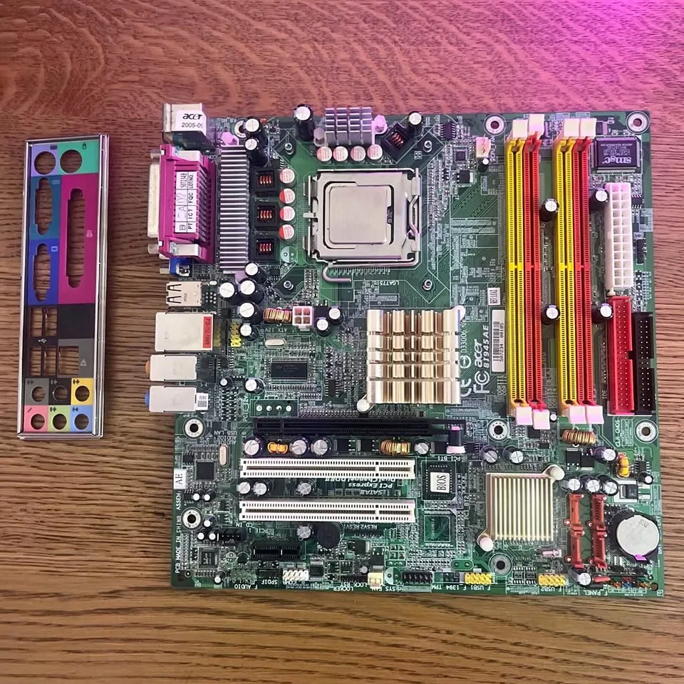 Acer 8I945AE Motherboard with I/O Shield and Pentium 4 CPU
