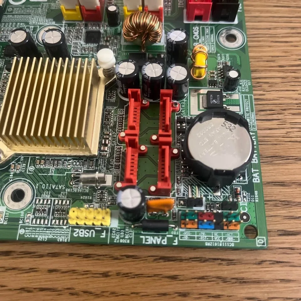 Acer 8I945AE Motherboard with I/O Shield and Pentium 4 CPU - photo 4