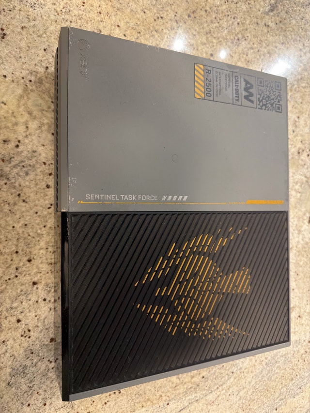 Xbox One Advanced Warfare edition