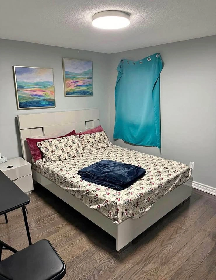 Private room for rent