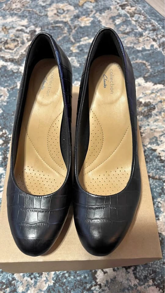 Black shoes