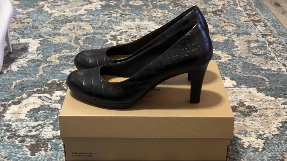 Black shoes - photo 2