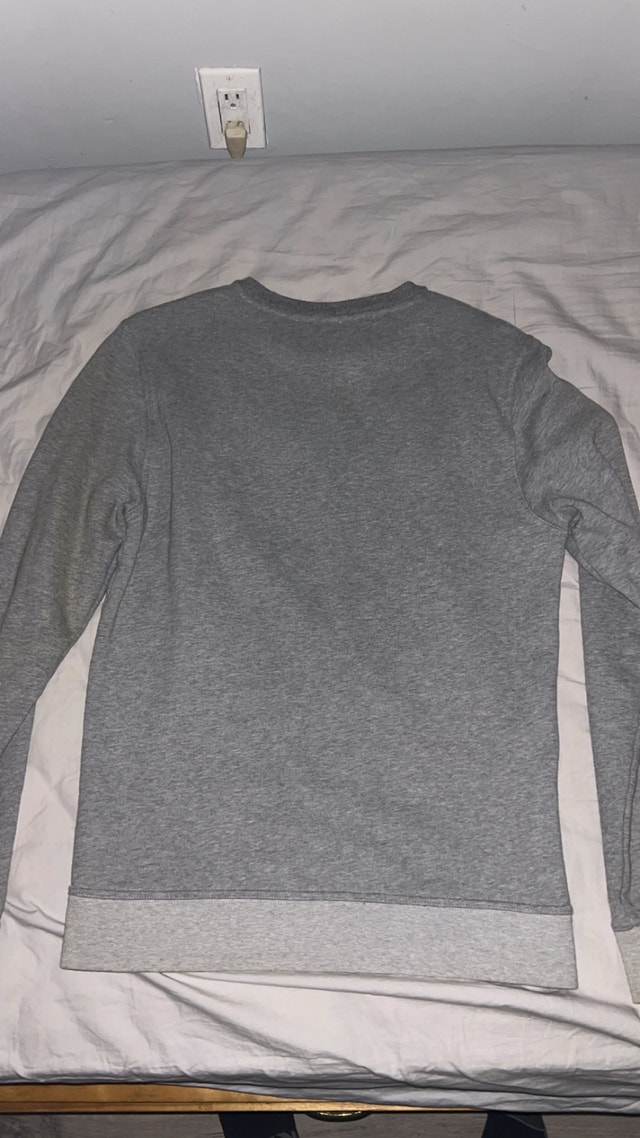Hugo Boss Sweater - photo 4