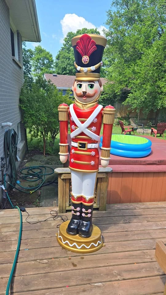 5.5 ft Animated Christmas Nutcracker – Moving Eyes – $100