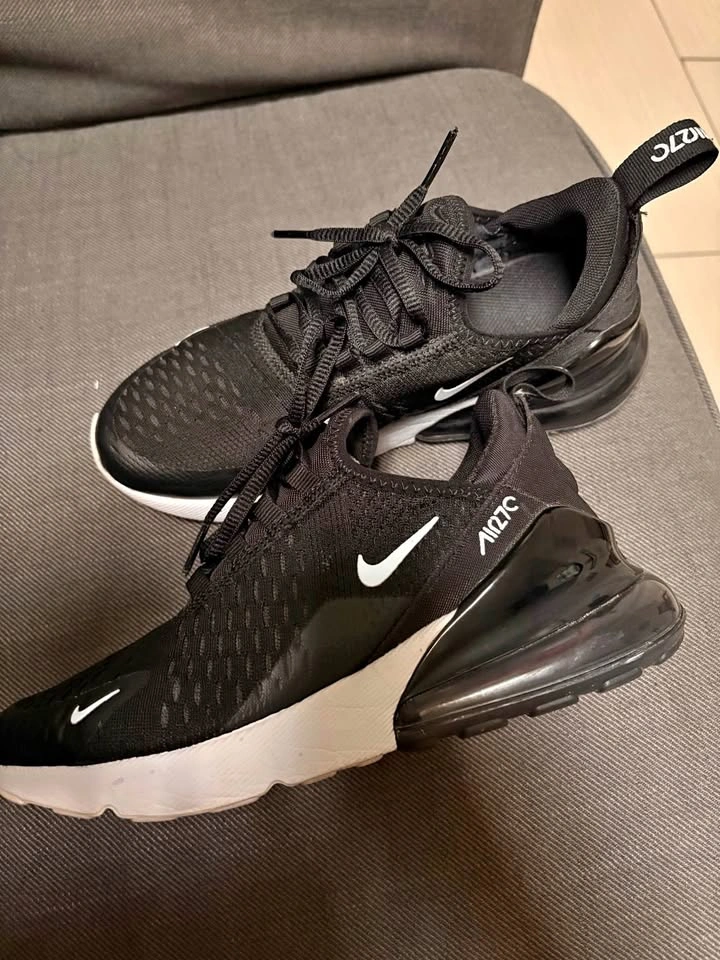 Nike Air Max 270 Size 4.5Y