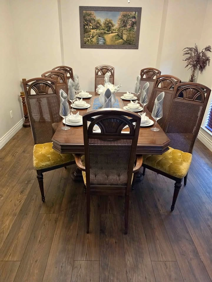 Dining table set