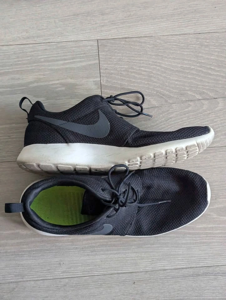 Nike Roche Ones, size 10 - photo 2