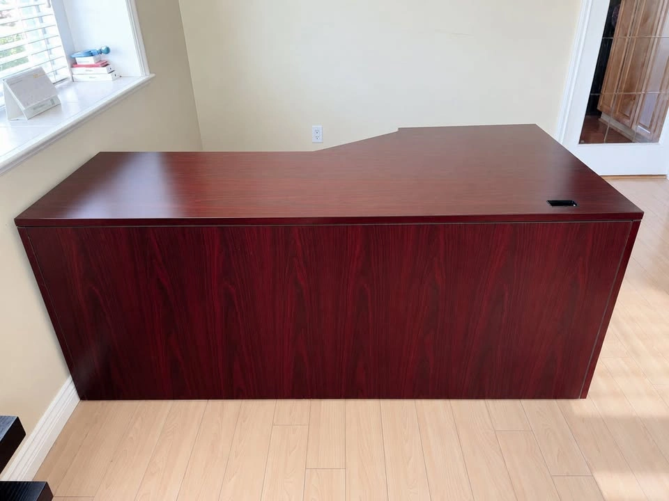 Executive Office Desk - Excellent Condition - photo 3