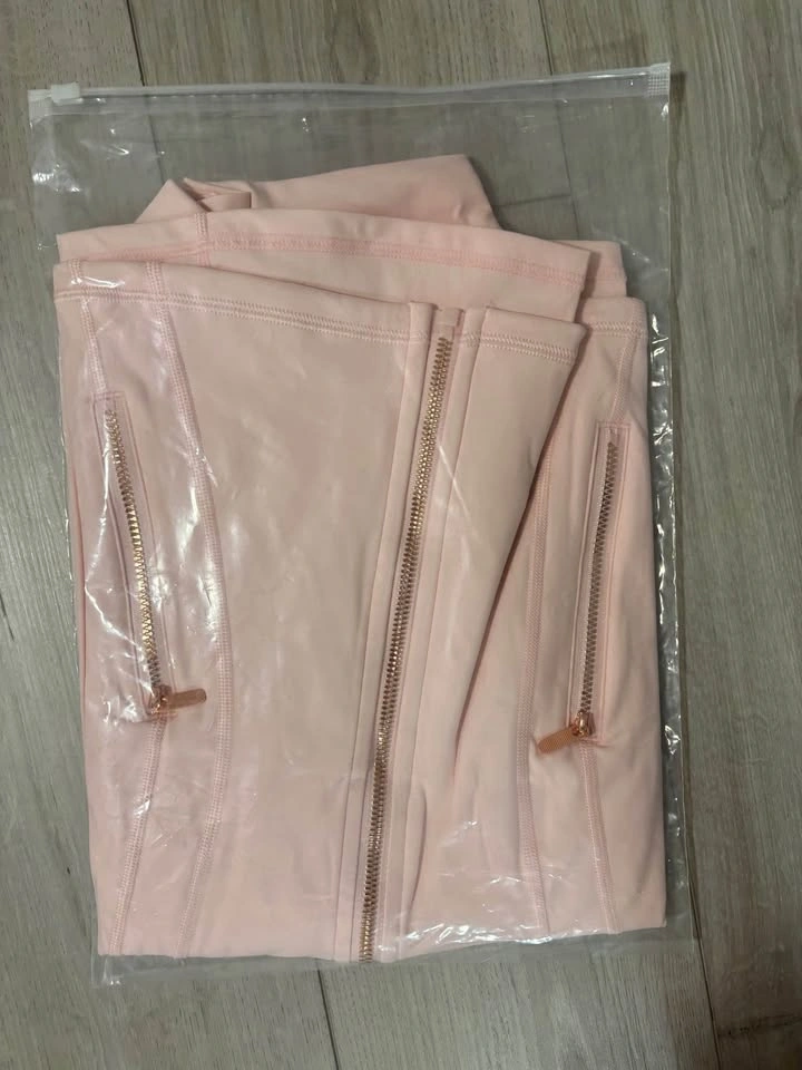 1:1 Brand new pink Lululemon sweater size 8 - photo 2