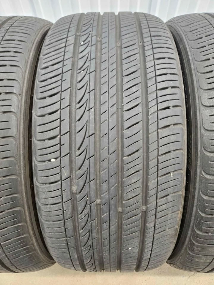 Kumho Majesty Solus Tires 225/40R18 - photo 3