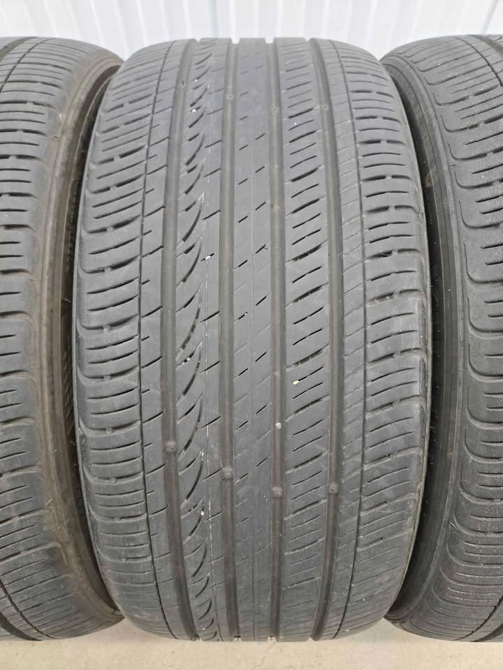 Kumho Majesty Solus Tires 225/40R18 - photo 4