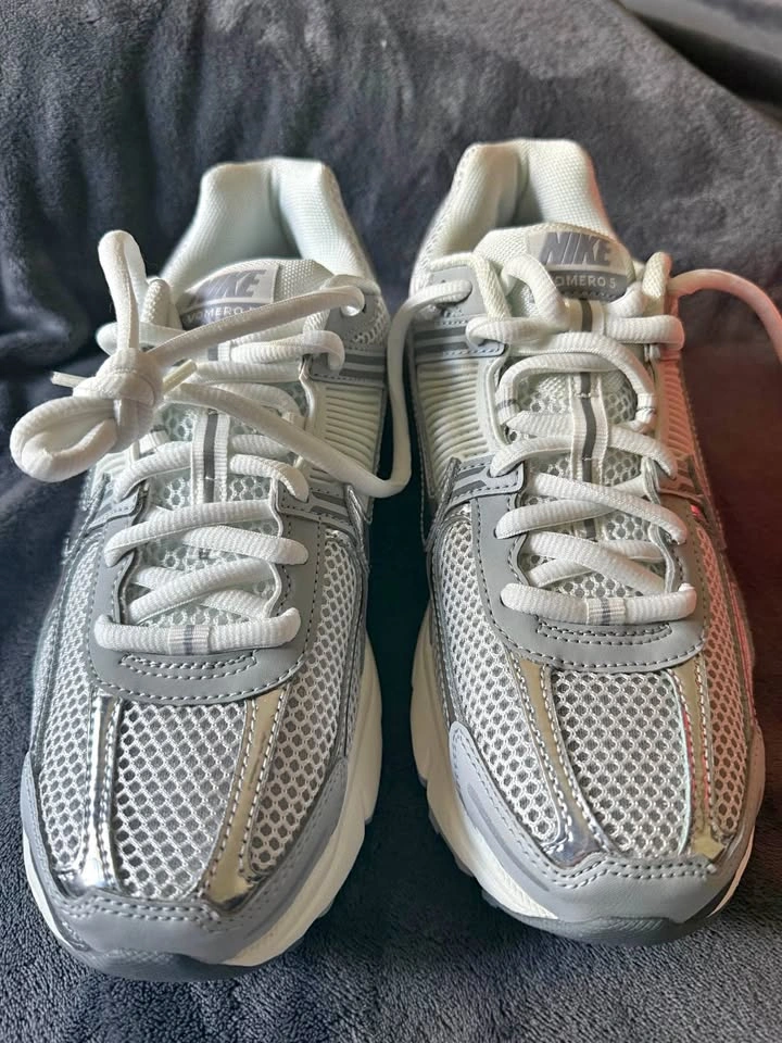 Nike Zoom Vomero 5