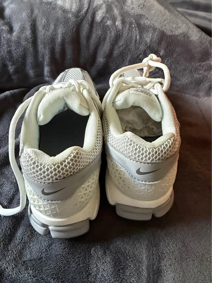 Nike Zoom Vomero 5 - photo 3