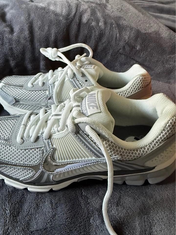 Nike Zoom Vomero 5 - photo 4