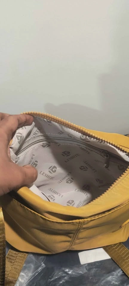 Brand new premium nylon light weight crossbody bag - photo 3