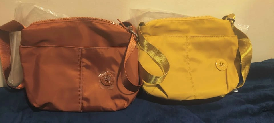 Brand new premium nylon light weight crossbody bag - photo 4