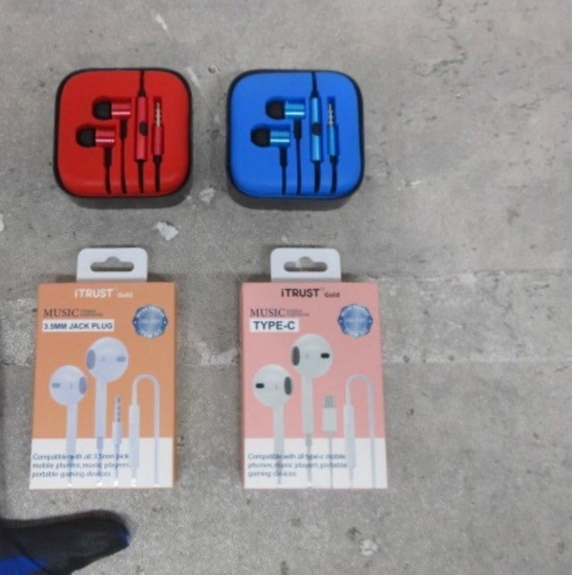 iTrust Wired Earphones