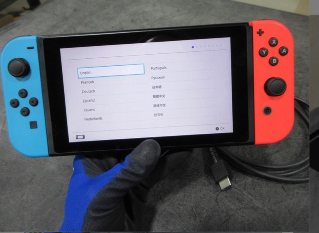 Nintendo Switch Console Neon Red/Blue - photo 2