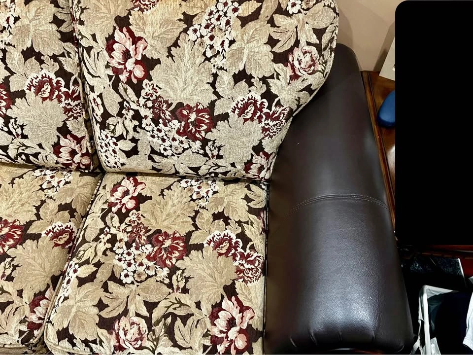 Sofa and Loveseat - photo 4