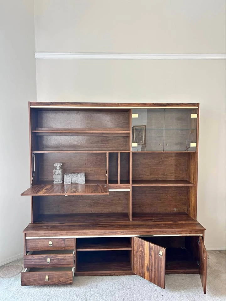 Hutch with bar cabinet