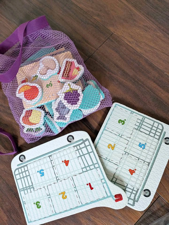 Kids shower toys and games